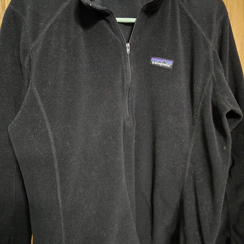 Patagonia Black Half-Zip Fleece